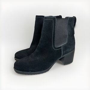 SAM EDELMAN Hanley Suede Black Pull On Ankle Boots Lug Sole Booties Women's 8